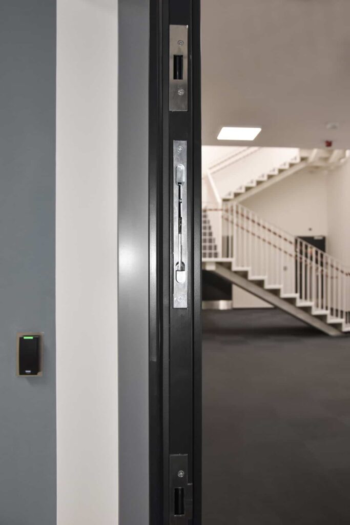 BB-Kovo-Ocelove-Protipozarni-Dvere-RC3-08