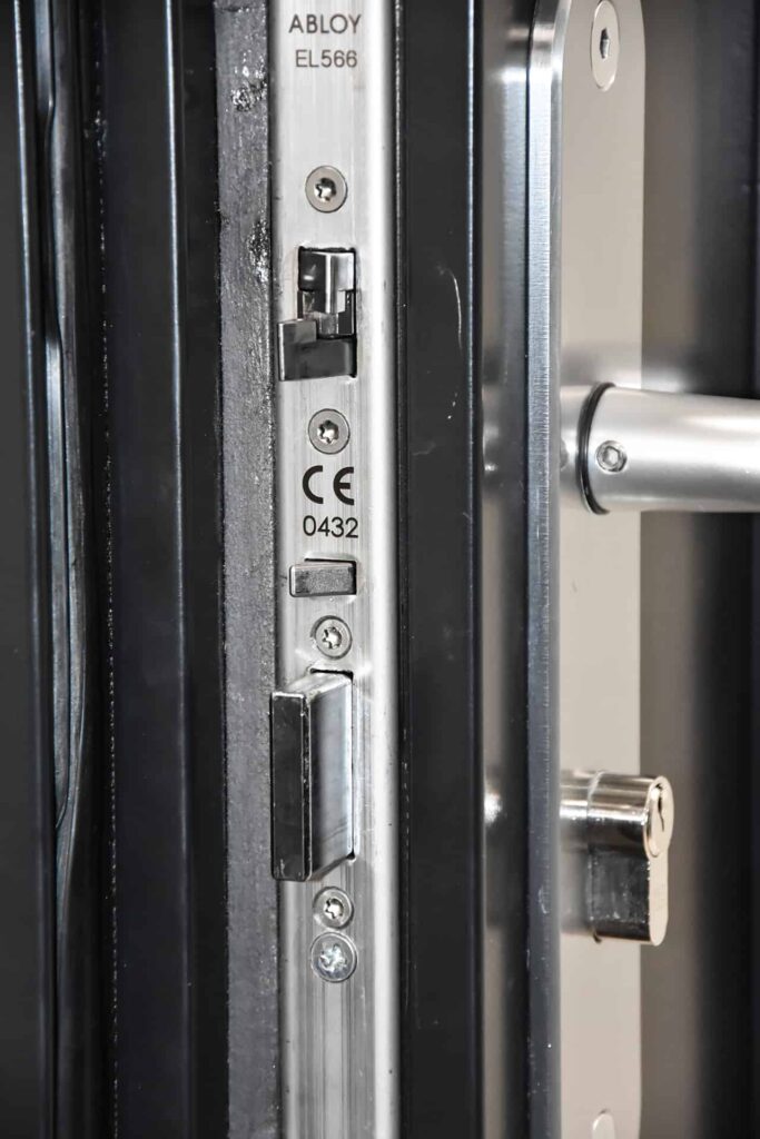 BB-Kovo-Ocelove-Protipozarni-Dvere-RC3-17