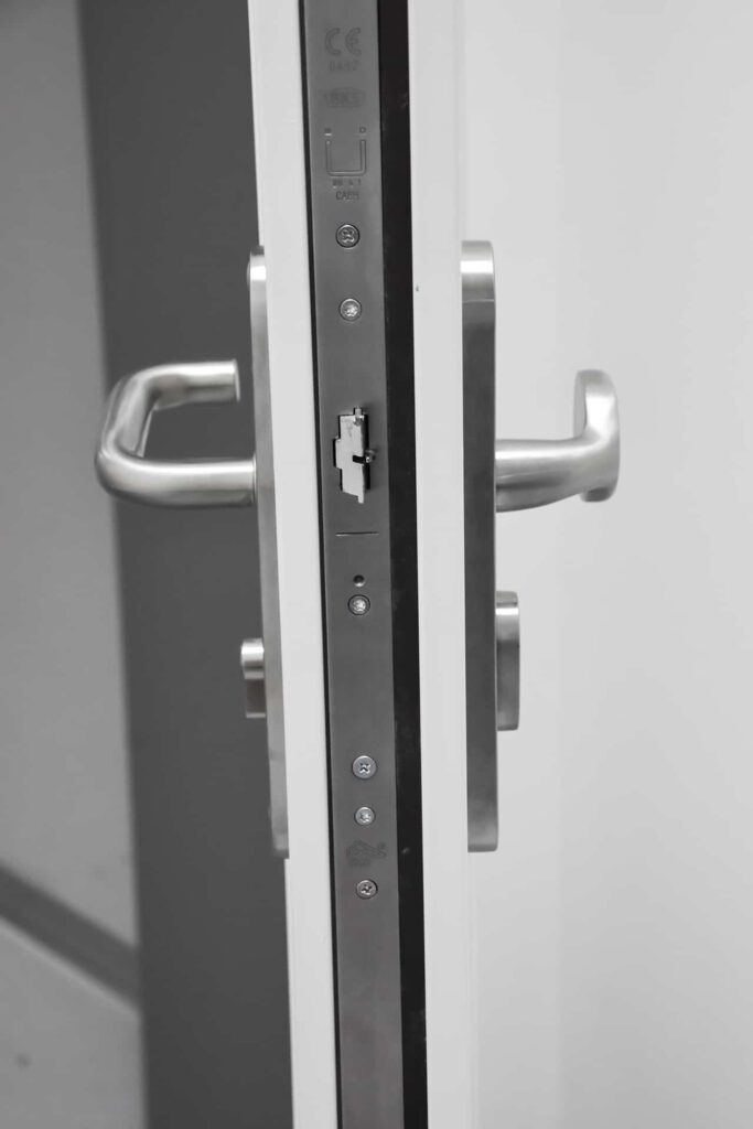 BB-Kovo-Ocelove-Protipozarni-Dvere-RC3-24-1