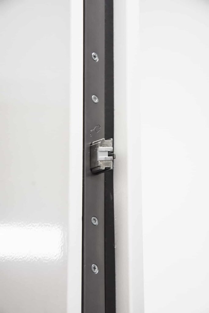 BB-Kovo-Ocelove-Protipozarni-Dvere-RC3-25-1