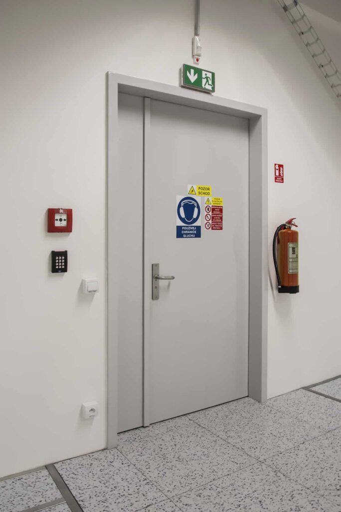 BB-Kovo-Ocelove-Protipozarni-Dvere-RC3-66