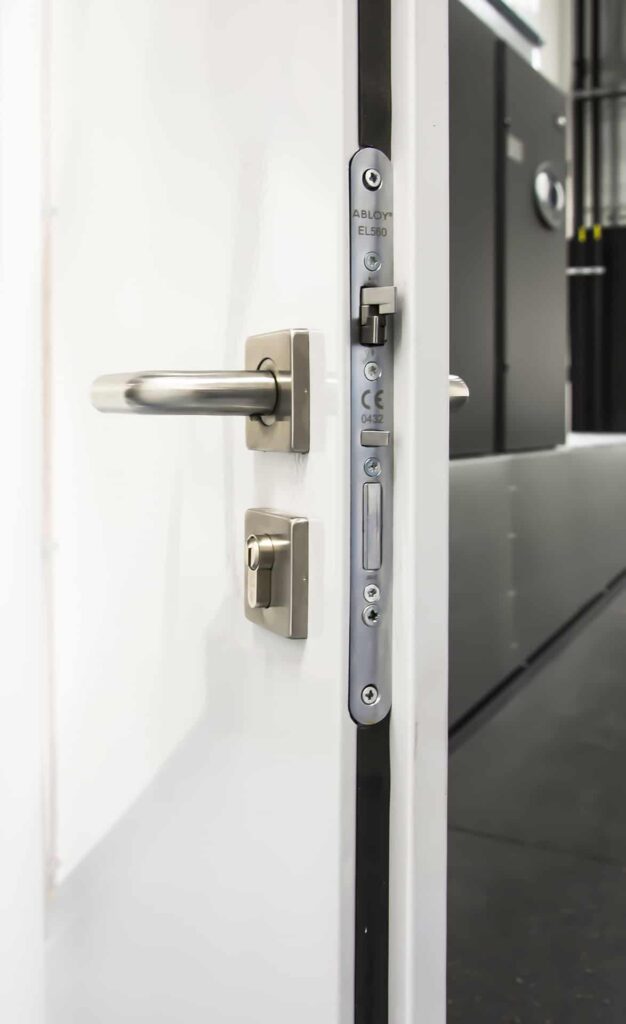 BB-Kovo-Ocelove-Protipozarni-Dvere-RC3-67