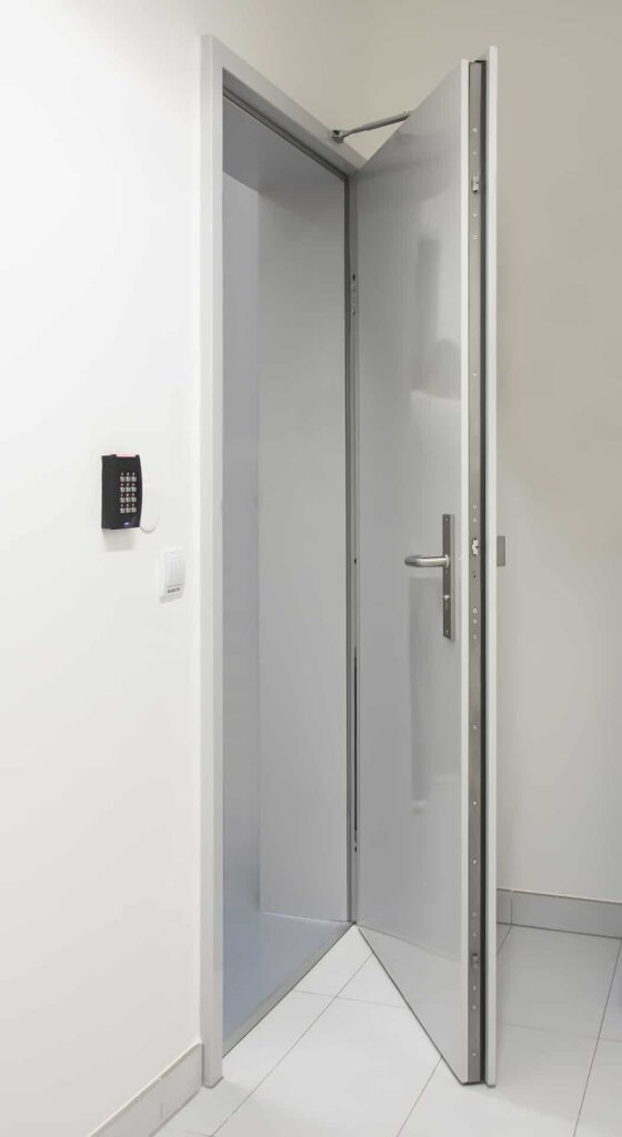 BB-Kovo-Ocelove-Protipozarni-Dvere-RC3-70